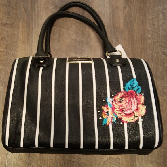 ⬇️Betsey Johnson Striped Satchel NWT - Picture 1 of 4